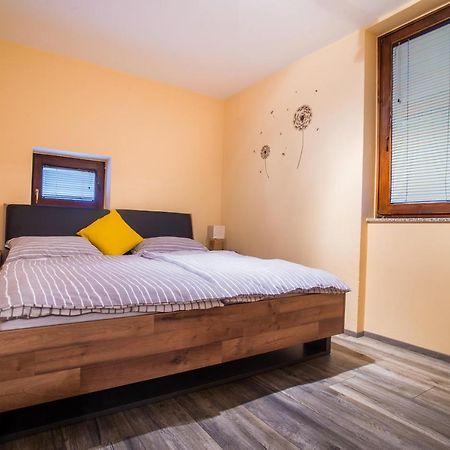 Apartment Veninsek Luce Екстер'єр фото