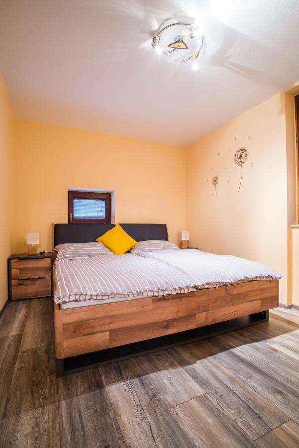 Apartment Veninsek Luce Екстер'єр фото