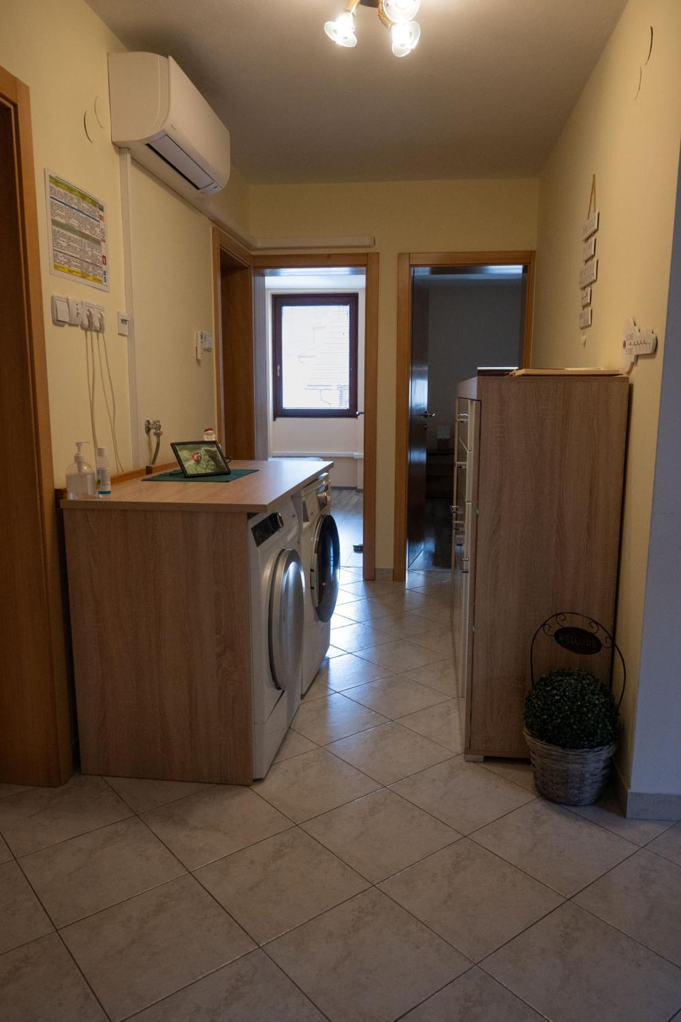Apartment Veninsek Luce Екстер'єр фото