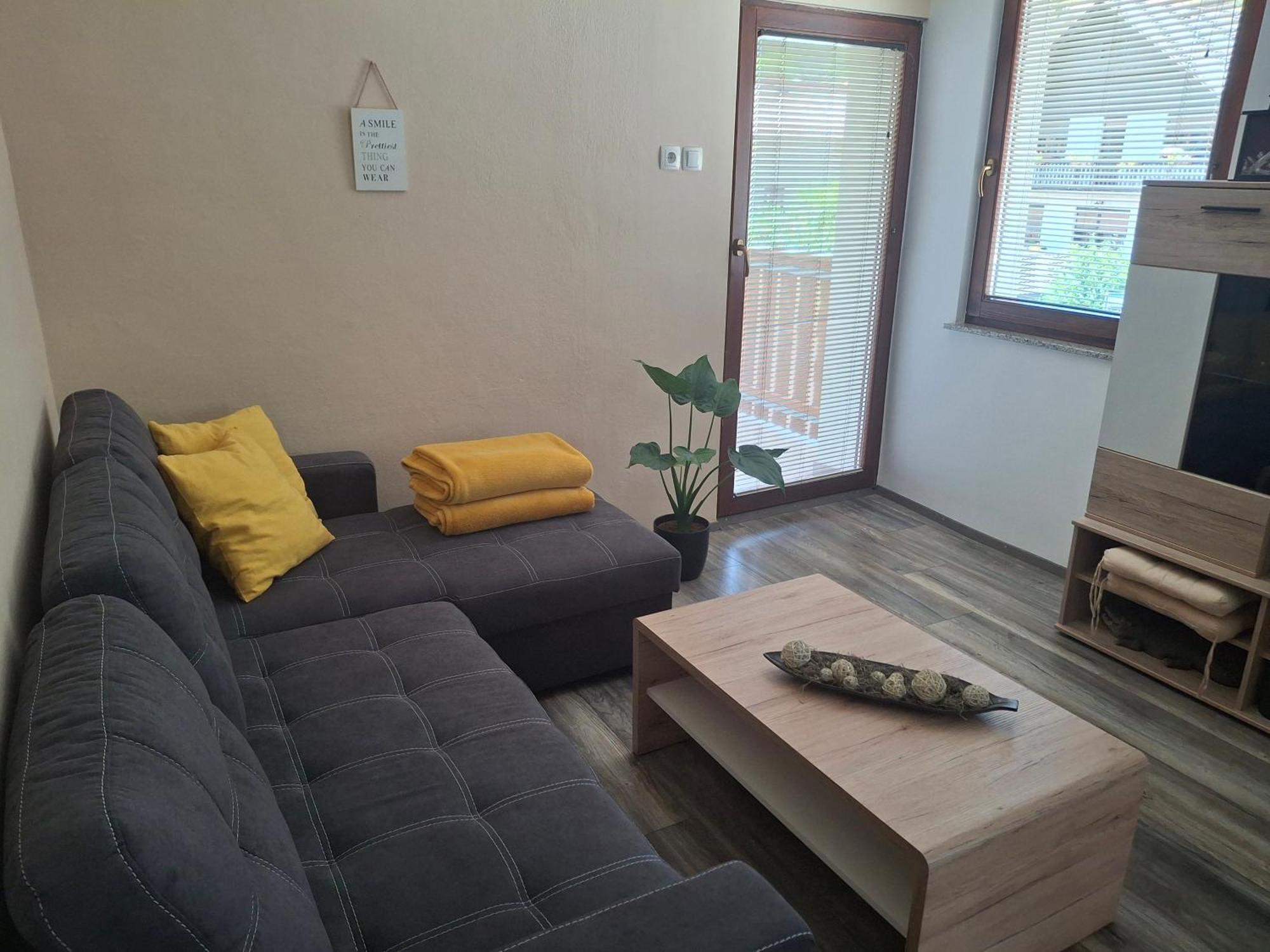 Apartment Veninsek Luce Екстер'єр фото